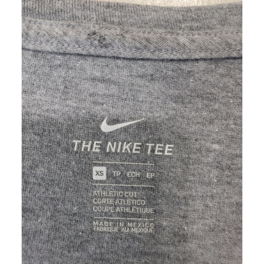 Nike Tee - Picture 3 of 4